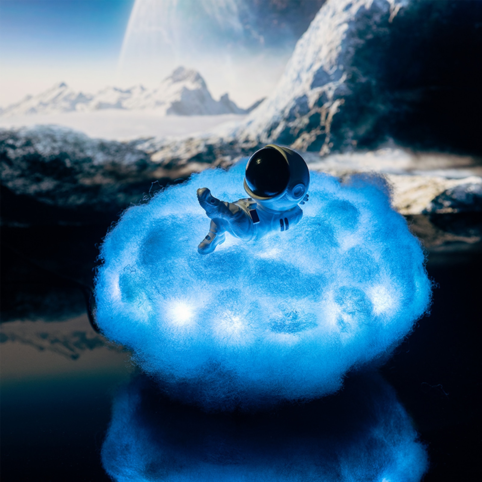 لامپ دکوری ال ای دی آسترونات LED Colorful Clouds Astronaut Lamp 4 لامپ دکوری ال ای دی آسترونات LED Colorful Clouds Astronaut Lamp - Image 4