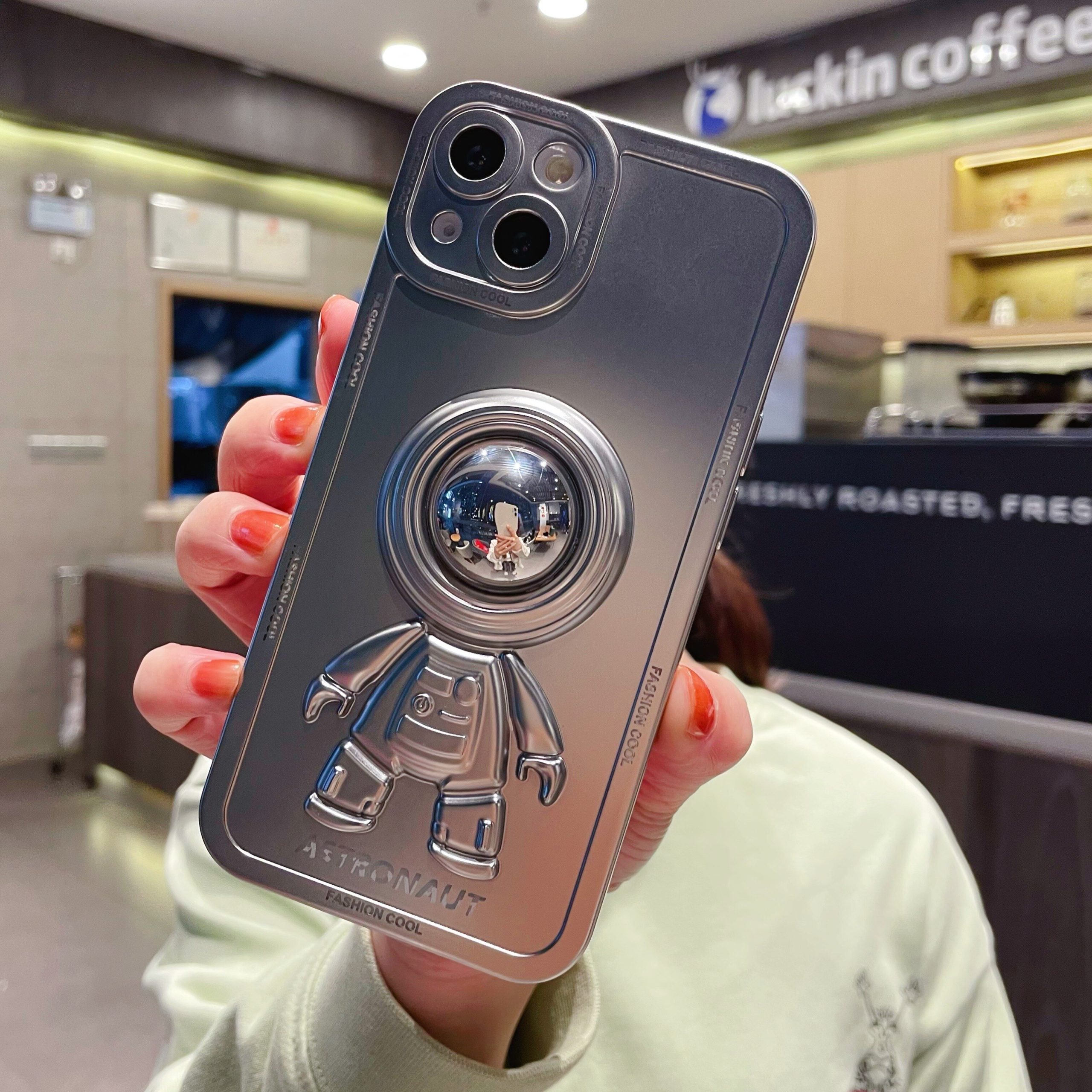 قاب آیفون آسترونات سه بعدی 2 قاب آیفون آسترونات سه بعدی - Image 2