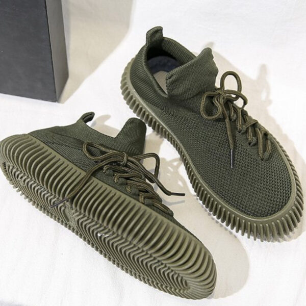 کتانی شیاردار ضد لغزش