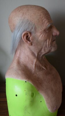 ماسک سیلیکونی فوق حرفه ای پیرمرد با مو 5 IMG 7790