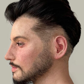 ماسک سیلیکونی فوق حرفه ای مرد جوان با مو