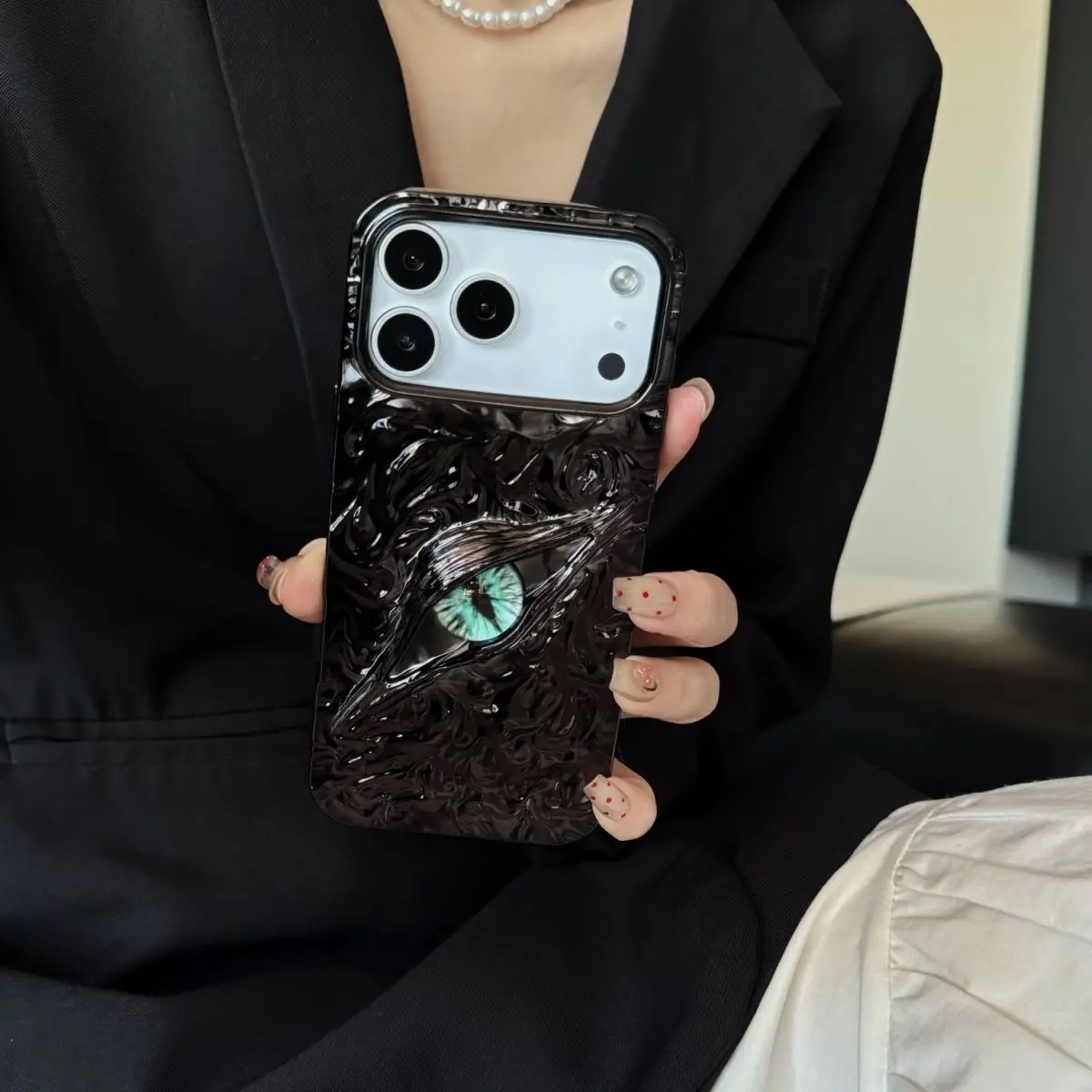 قاب آیفون سه بعدی طرح برجسته Devil Eye 33 kf S4ddcf1808c9c4e7391ee8b05e6d9ef24i