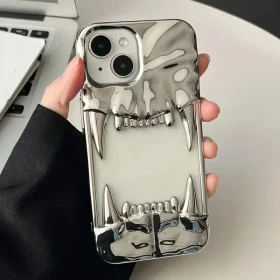 قاب سه بعدی آیفون  دندان ومپایر