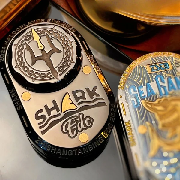 فیجت فلزی مگنتی ضد استرس Sea Shark EDC Direct