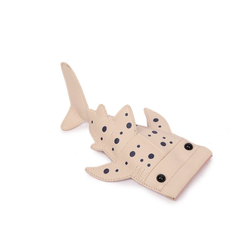 کیف دستساز چرم طبیعی طرح کوسه 3 کیف دستساز چرم طبیعی طرح کوسه - 3