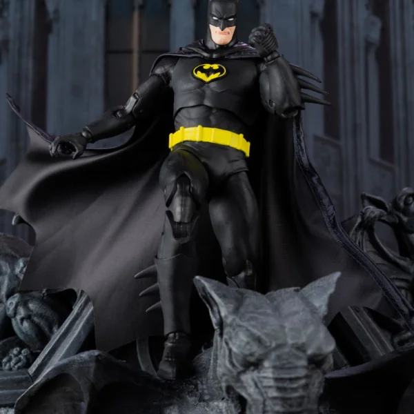 اکشن فیگور بتمن ۱/۷ : Troika - DC Multivers