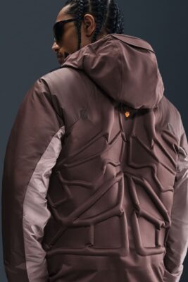 کاپشن اورجینال نایک Ispa Adapt Sense Air Jacket Earth 15 IMG 8255