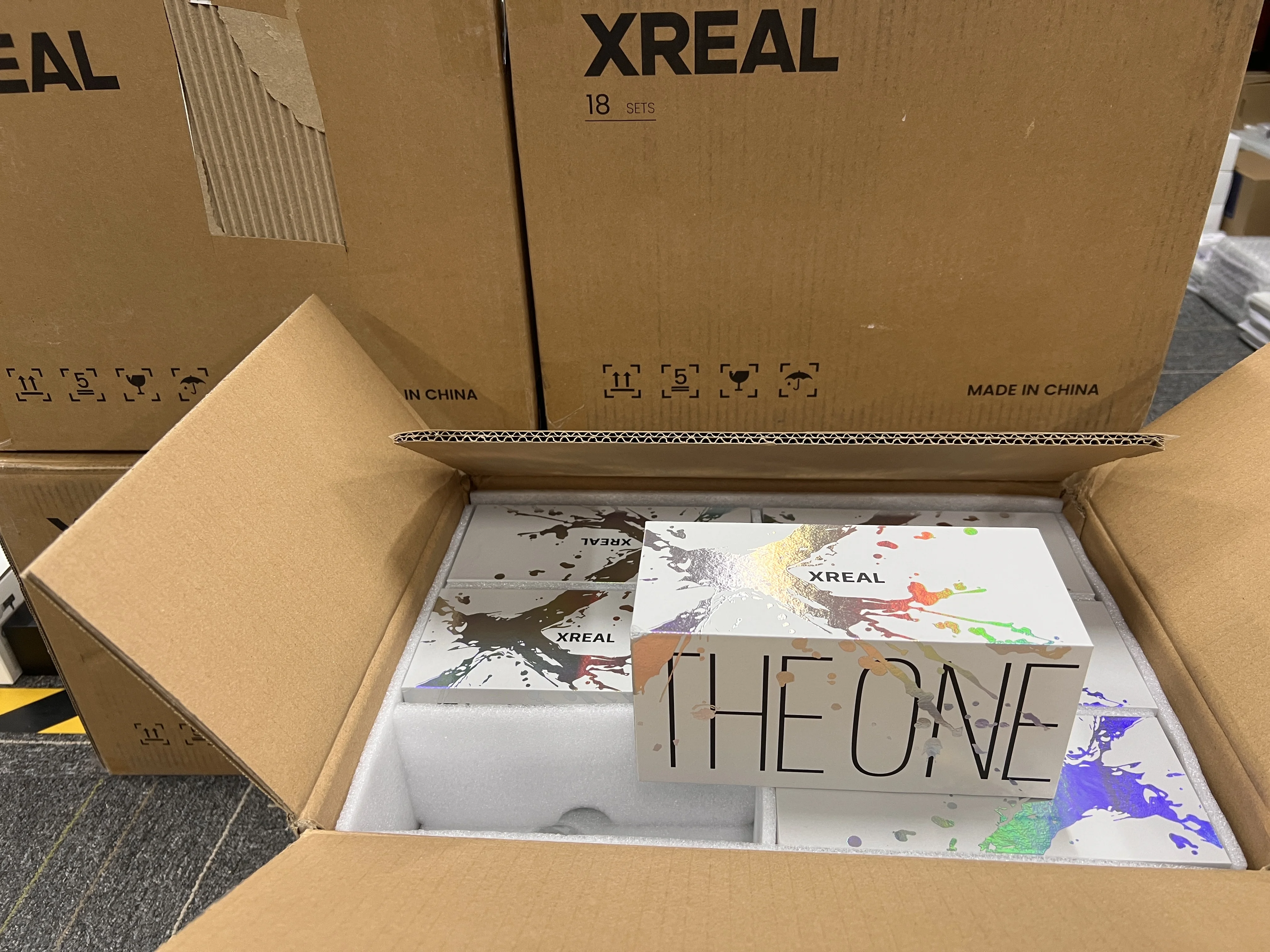 عینک هوشمند سه بعدی Xreal One AR 147 inch Screen 120Hz USB-C 7 kf Seed5996341154e10924975a3991f3d7fr