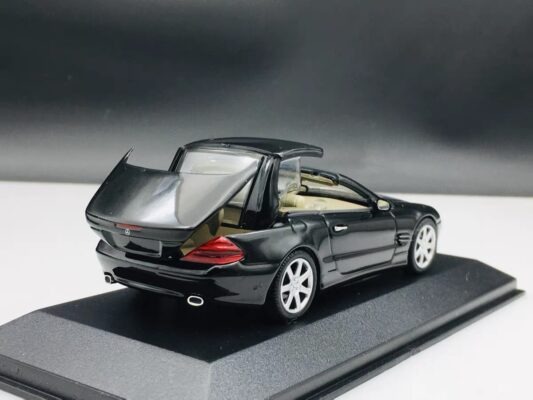 ماکت خودرو بنز SL-500 Class 1:34 Minchamps 9 IMG 9758