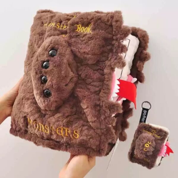 بالش هری پاتر مدل کتاب هیولای هیولاها Monster Book